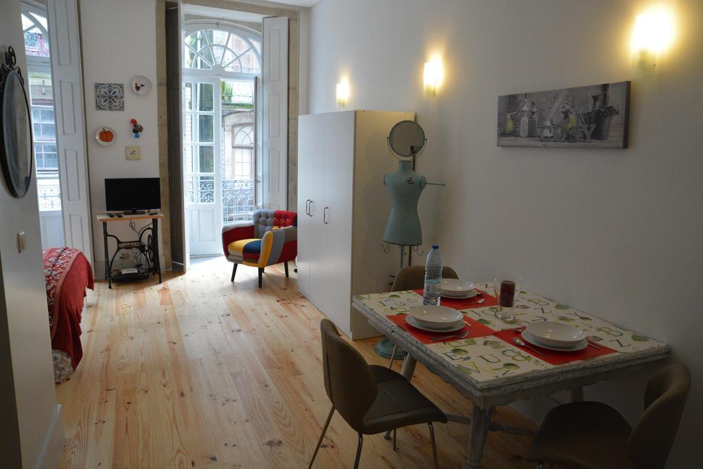 Oporto Almada 329 Apartment Стая снимка